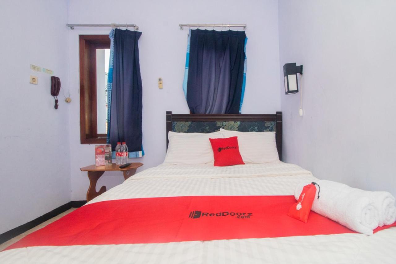 Reddoorz Near Pantai Boom Hotel Banyuwangi  Luaran gambar