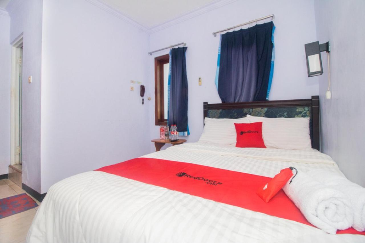 Reddoorz Near Pantai Boom Hotel Banyuwangi  Luaran gambar